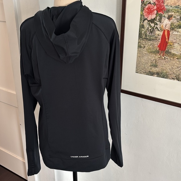 Under Armor - Picture 3 of 3